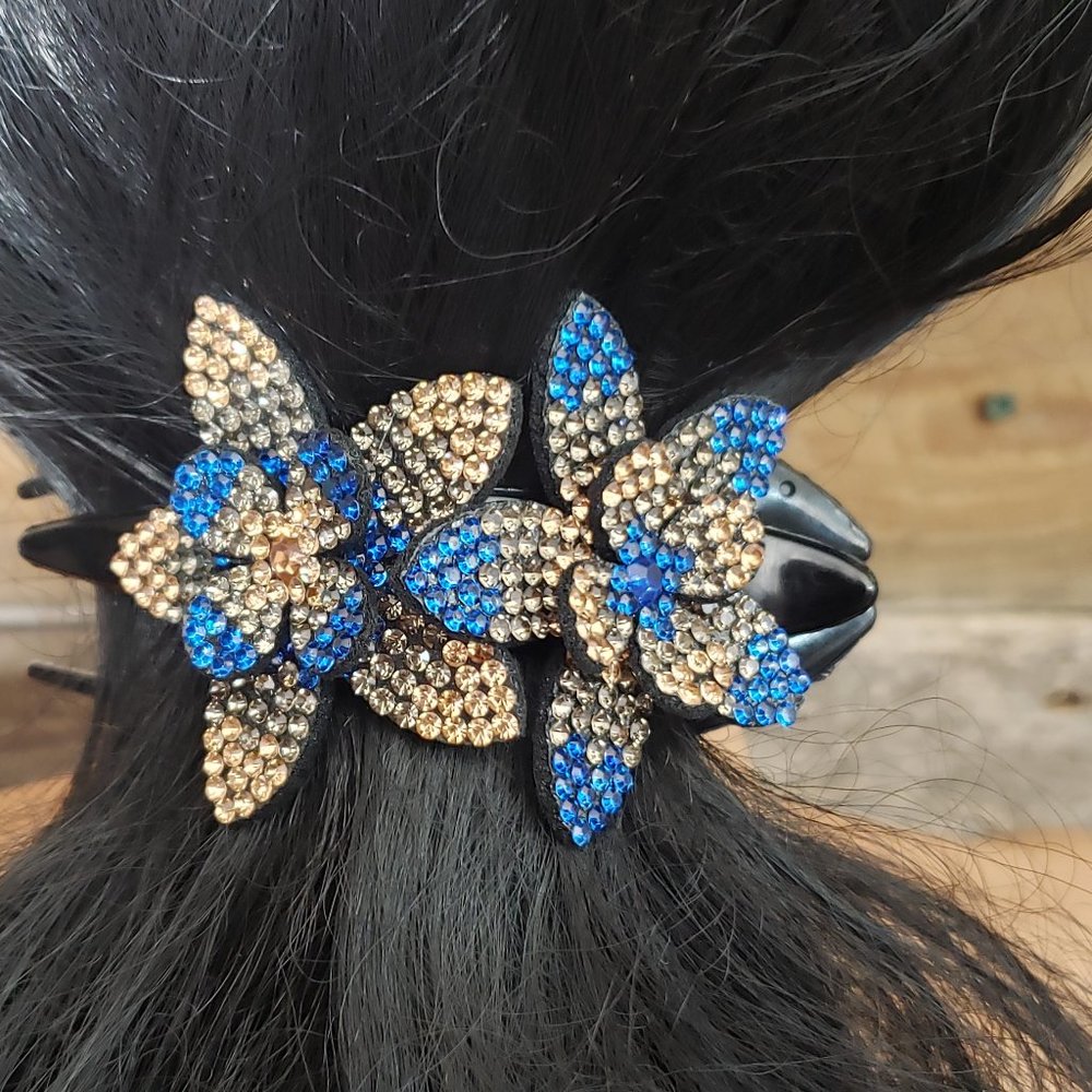 RInestone Double Flower Hair Claw - Blue & Beige